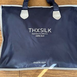 Thxsilk 100% silk blanket